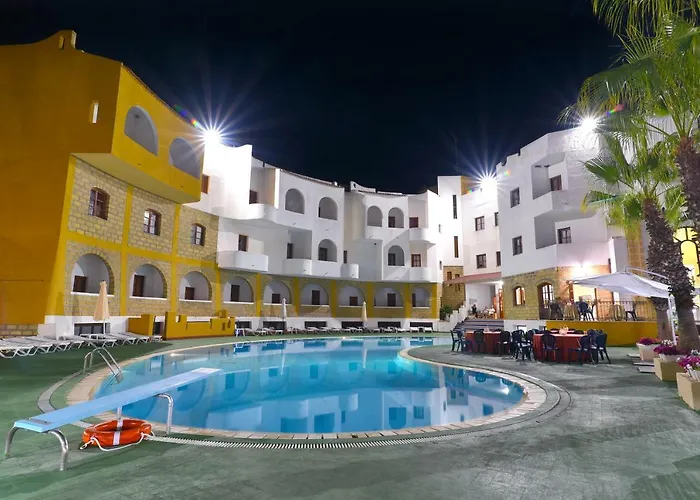 Hotel Akrabello