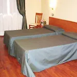 Akrabello מלון 3*