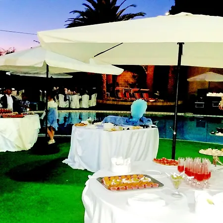 Akrabello فندق 3*