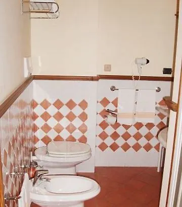 Akrabello 3*