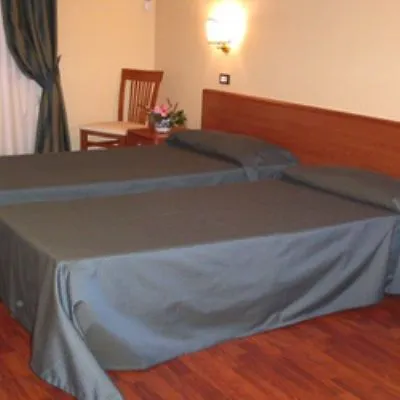 Akrabello 3*